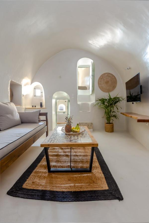Exi Castle Suites Emporio  Exteriör bild